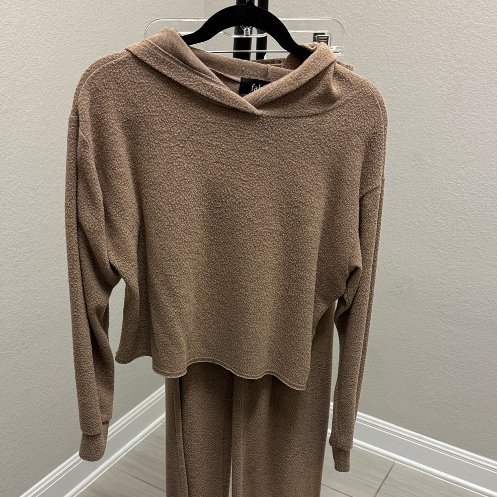 fab'rik Cozy Tan Women's Cowl Neck lounge set